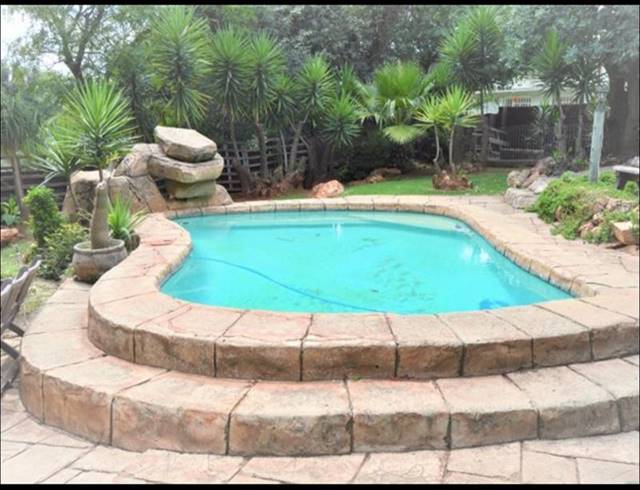 3 BEDROOM HOUSE FOR SALE IN KENSINGTON